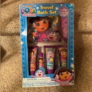 Nickelodeon Dora the Explorer Travel Bath Set
